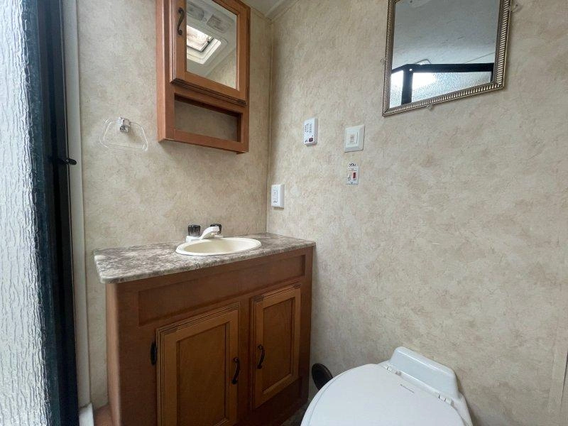 Coachmen Apex 278rls 2013 alt