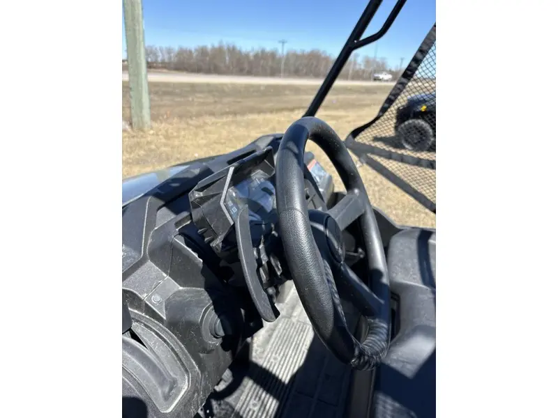 2025 Honda Pioneer 700-4P DLX thumbnail 15