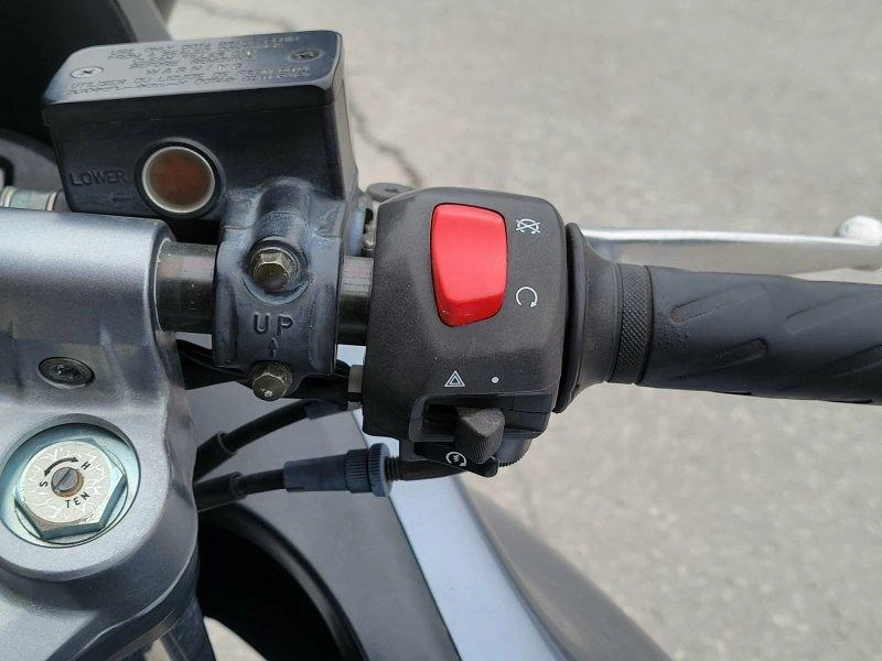 2004 Suzuki Gsx750 alt