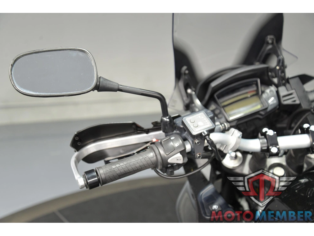 2016 Honda Vfr1200x alt