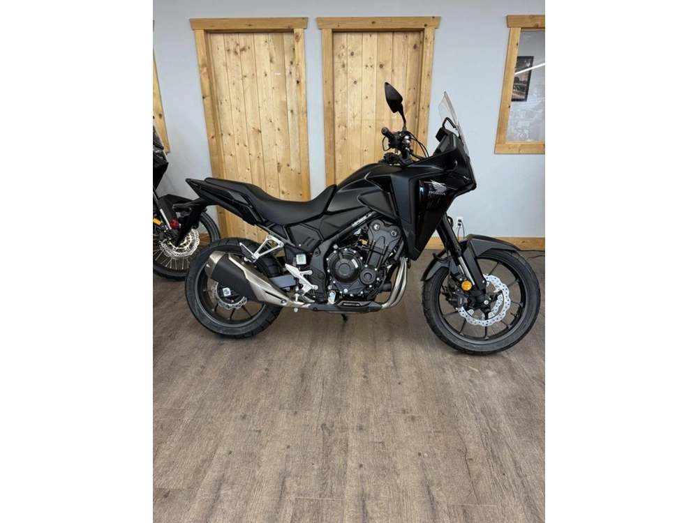 2025 Honda Nx500 alt