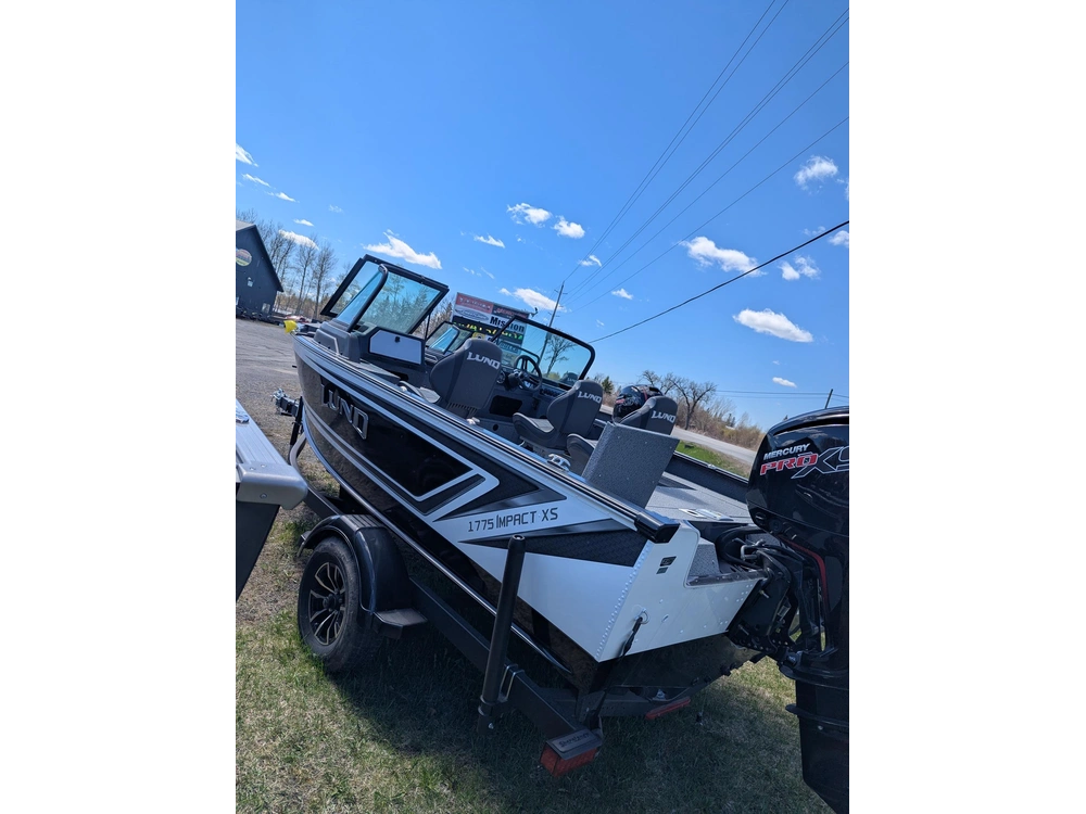2025 Lund Boat Co 1775 Impact Xs alt