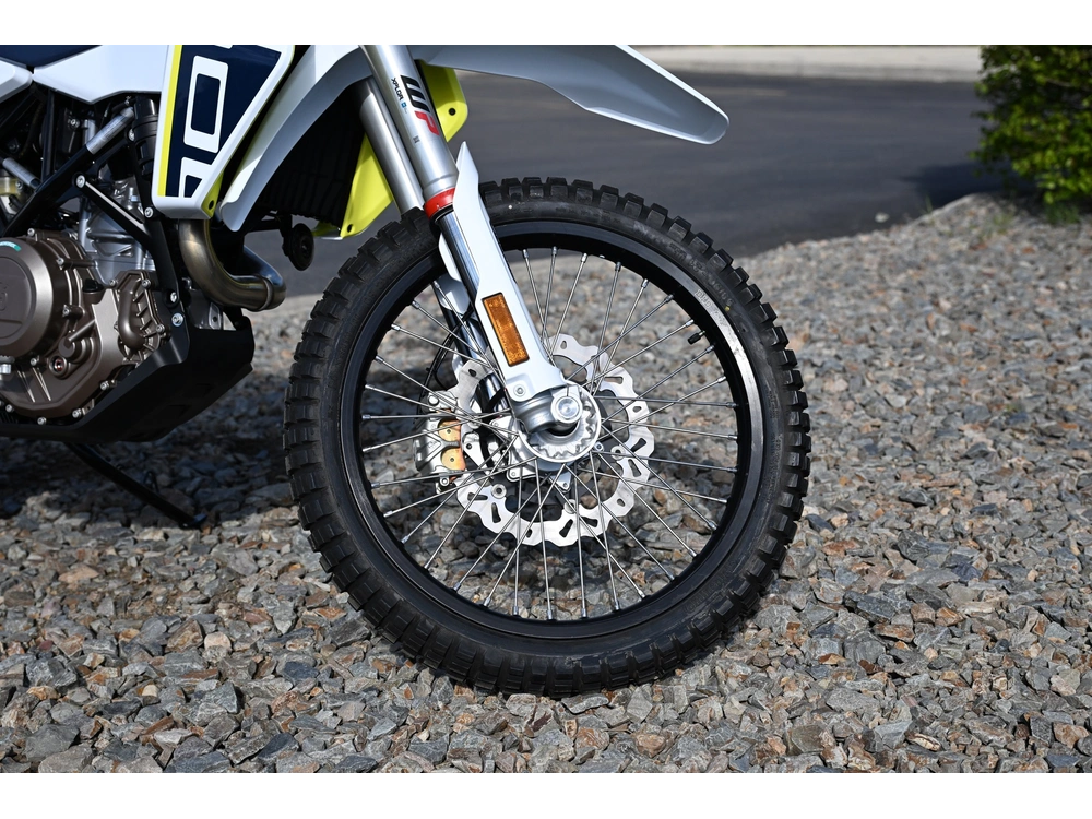 2027 Husqvarna 701 Enduro alt