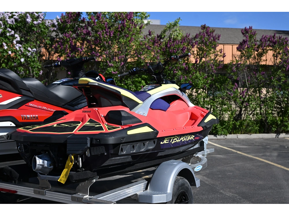 2026 Yamaha Jetblaster Pro 3-imperial Red/nightshade alt
