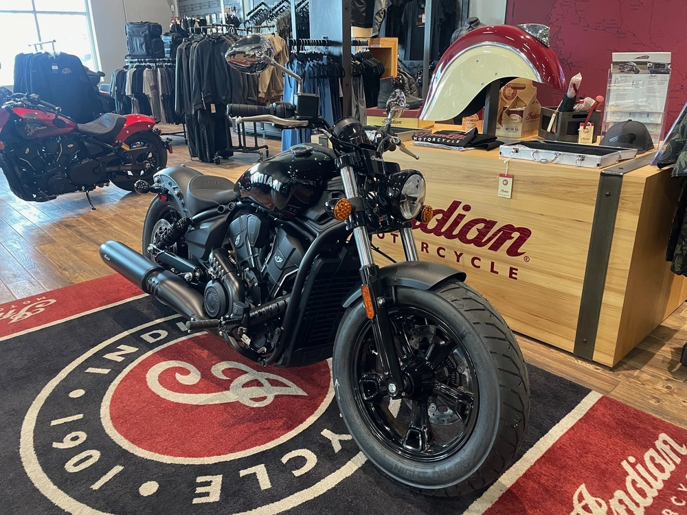 2026 Indian Motorcycle Scout Sixty Bobber - Black Metallic alt