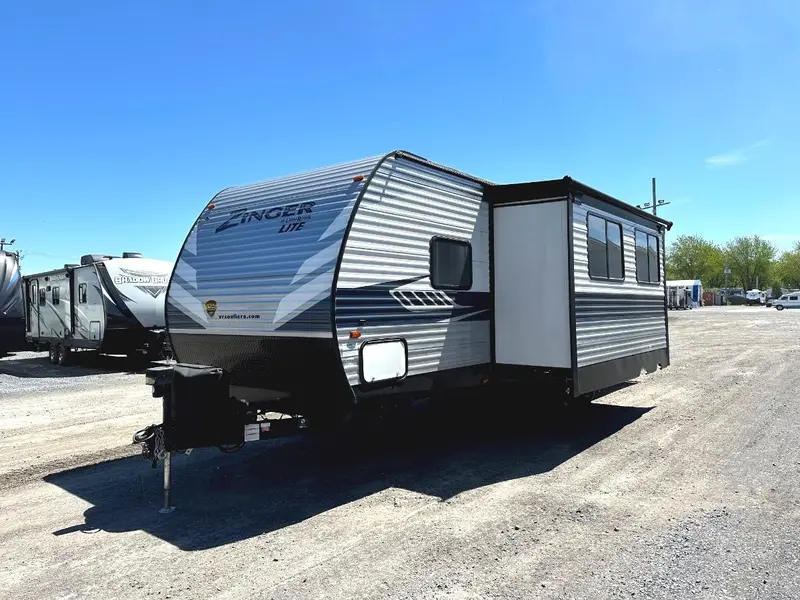 2020 Crossroads RV 280BH ZINGER thumbnail 4