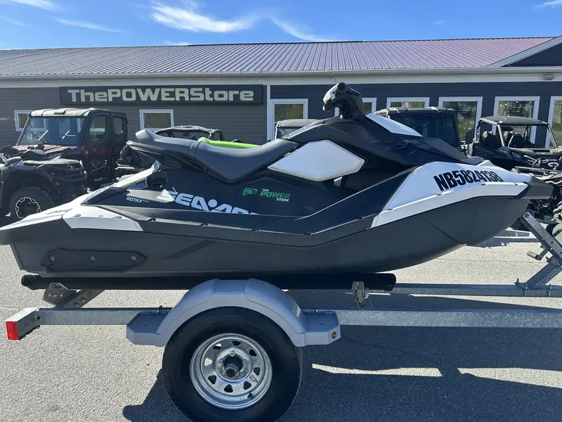 Sea-Doo SPARK 3UP 900HO SEA-DOO 2017