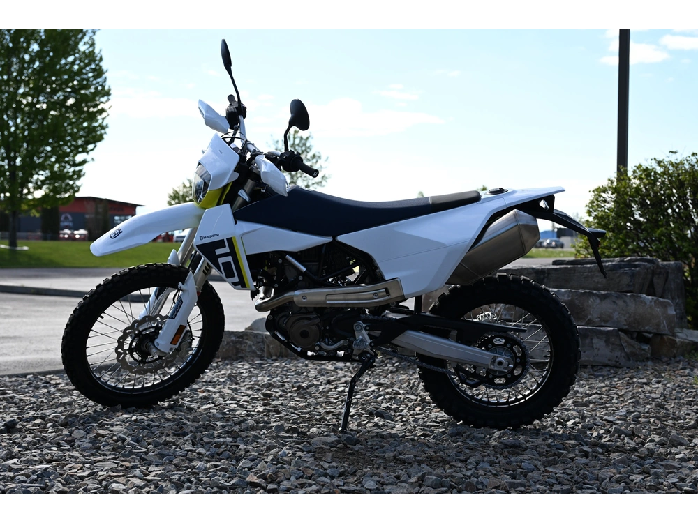 2027 Husqvarna 701 Enduro alt