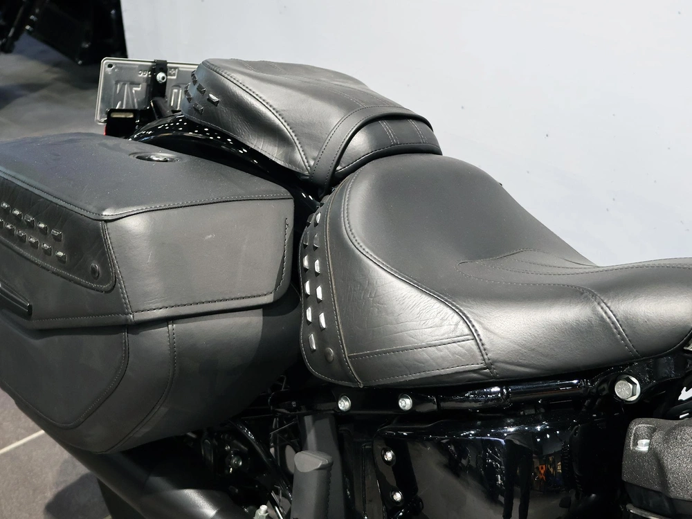 2023 Harley-davidson Softail Heritage Flhcs alt