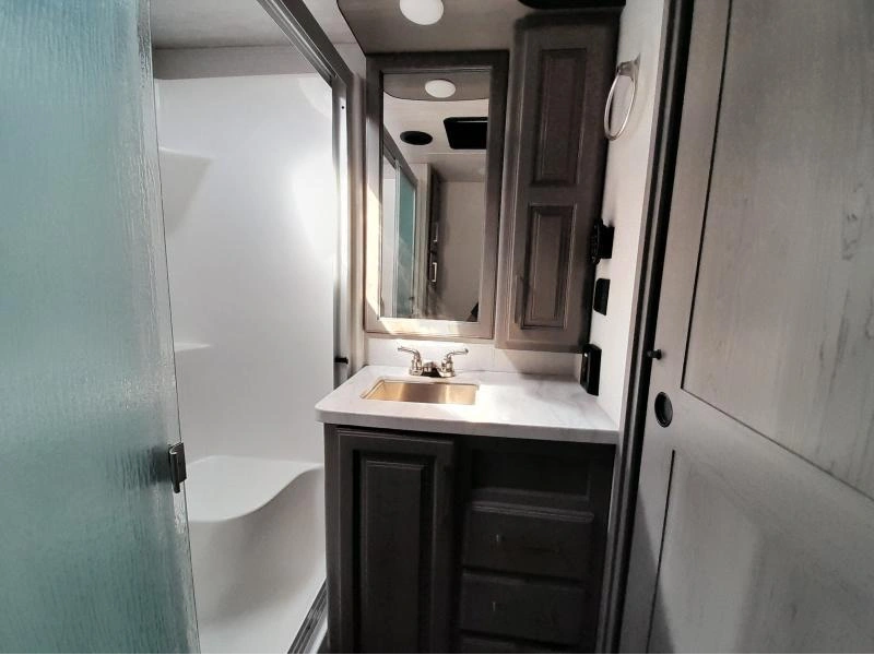 Keystone Rv Montana 3855br 2021 alt