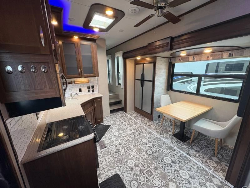 Keystone Rv Montana 380th 2018 alt