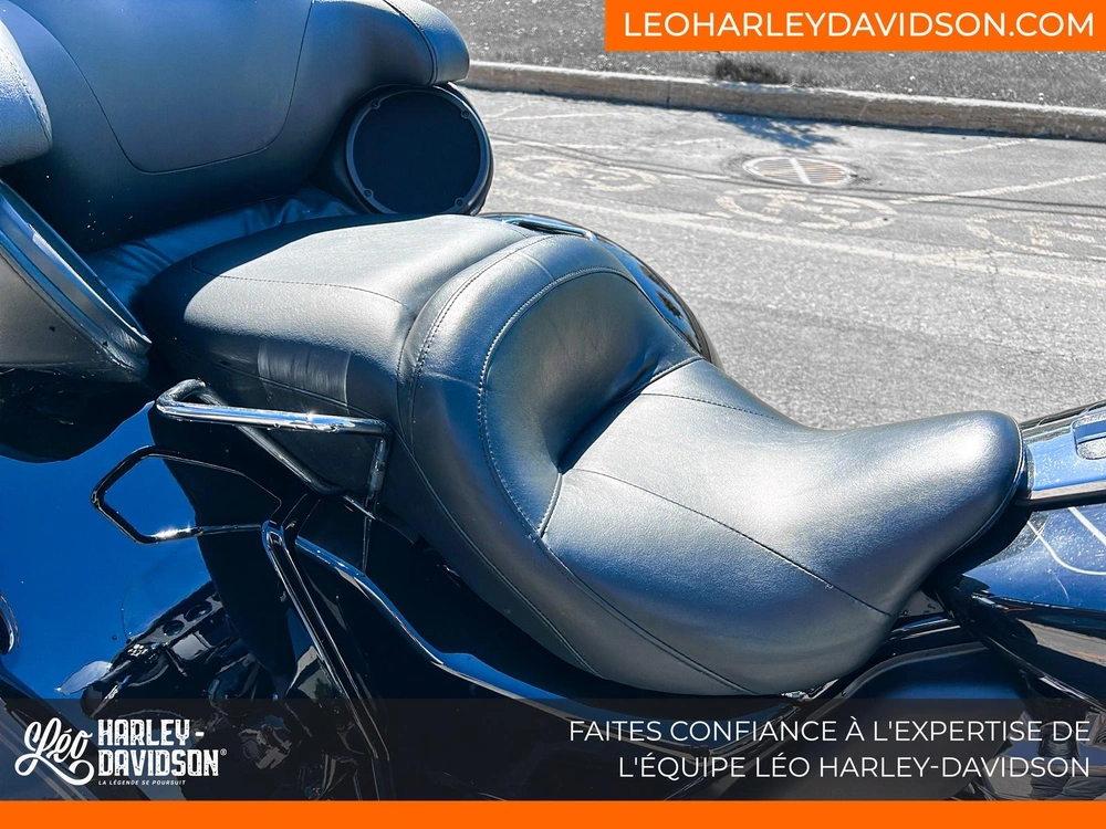 Harley-davidson Flhtcutg Tri Glide Ultra 2022 alt