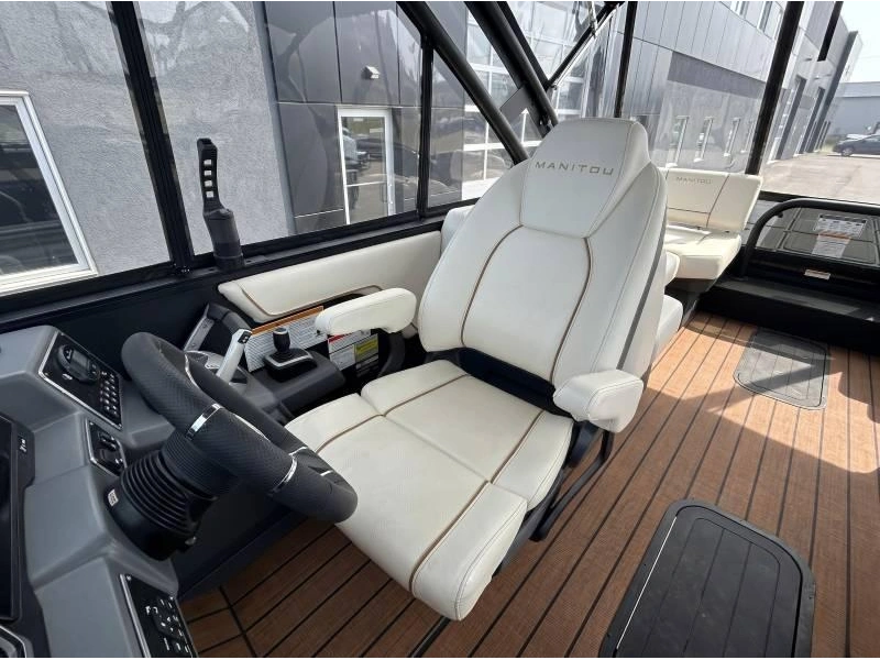 Manitou 24 Explore Navigator Stealthde 2025 alt