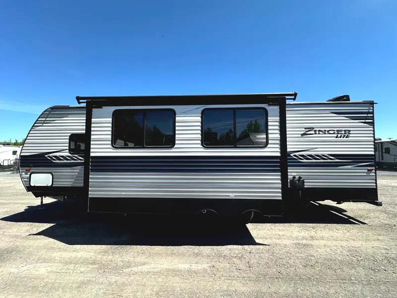 2020 Crossroads RV 280BH ZINGER thumbnail 5