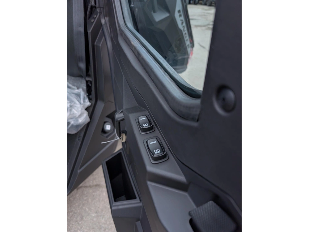 2027 Polaris Ranger Xp 1000 Cab - Avalanche Gray 🎯 Utv Cabine 1000cc Travail 4 Saisons Chauffé Prix Abordable Defender Ranger Qualité 🟢 alt