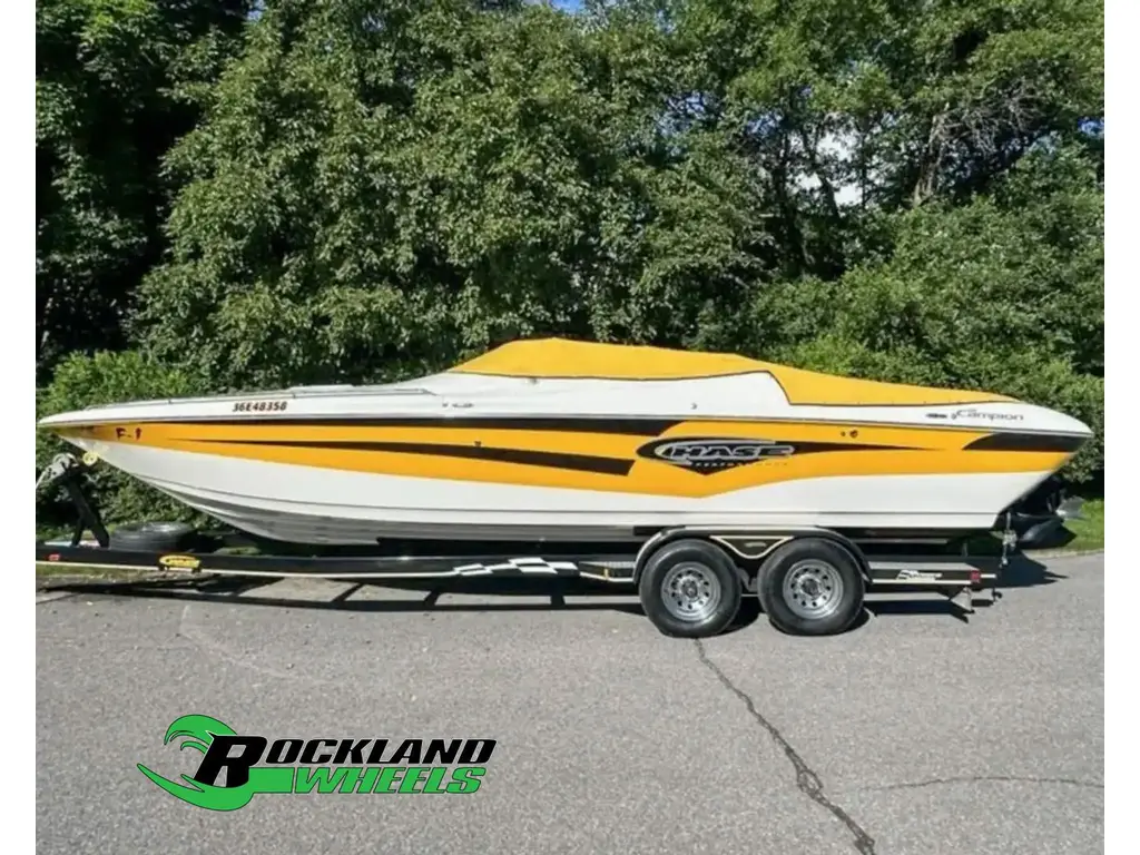 Campion Chase 910 F1 with trailer and twin inboard engines 2003