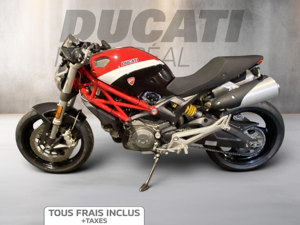 Ducati Monster 696 2010 alt
