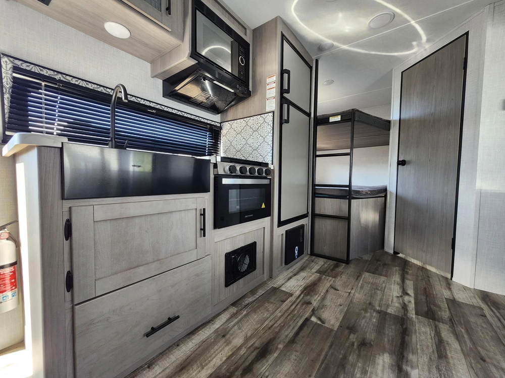 Keystone Rv Coleman 1905 Bh 2022 alt