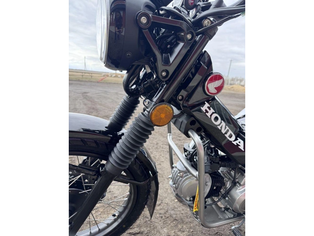 2026 Honda Trail 125 alt