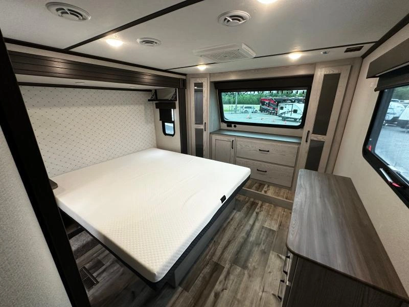 Keystone Rv Montana 295rl 2023 alt