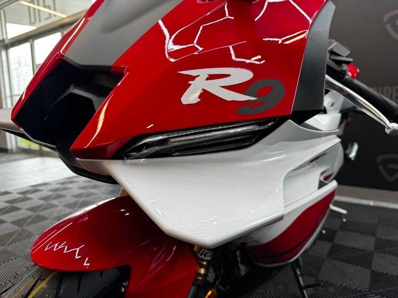 2026 Yamaha Yzf-r9 70e Anniversaire alt