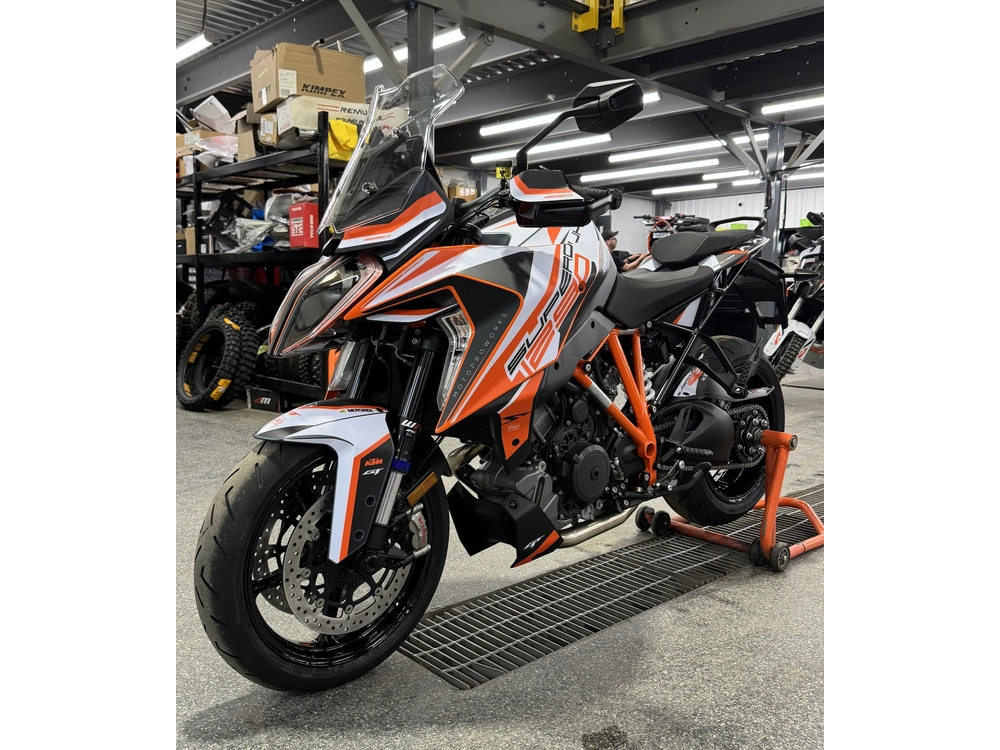 Ktm 1290 Duke Gt 2024 alt