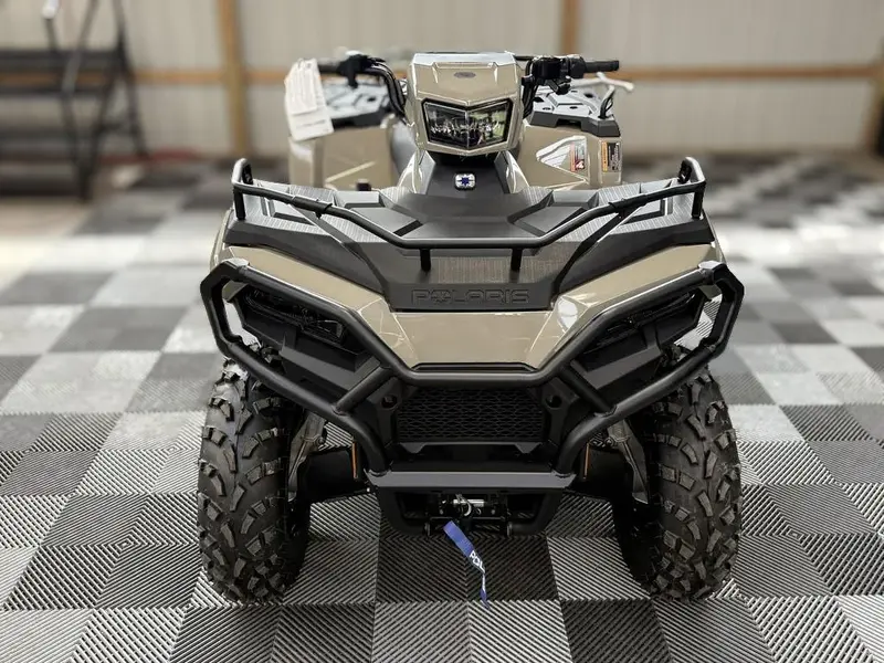 2026 Polaris Sportsman 570 Eps Desert Sand alt