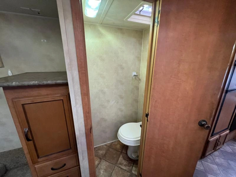 2014 Palomino Puma 276rlss alt