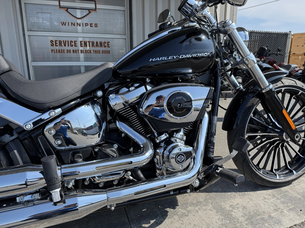2026 Harley-davidson Breakout alt