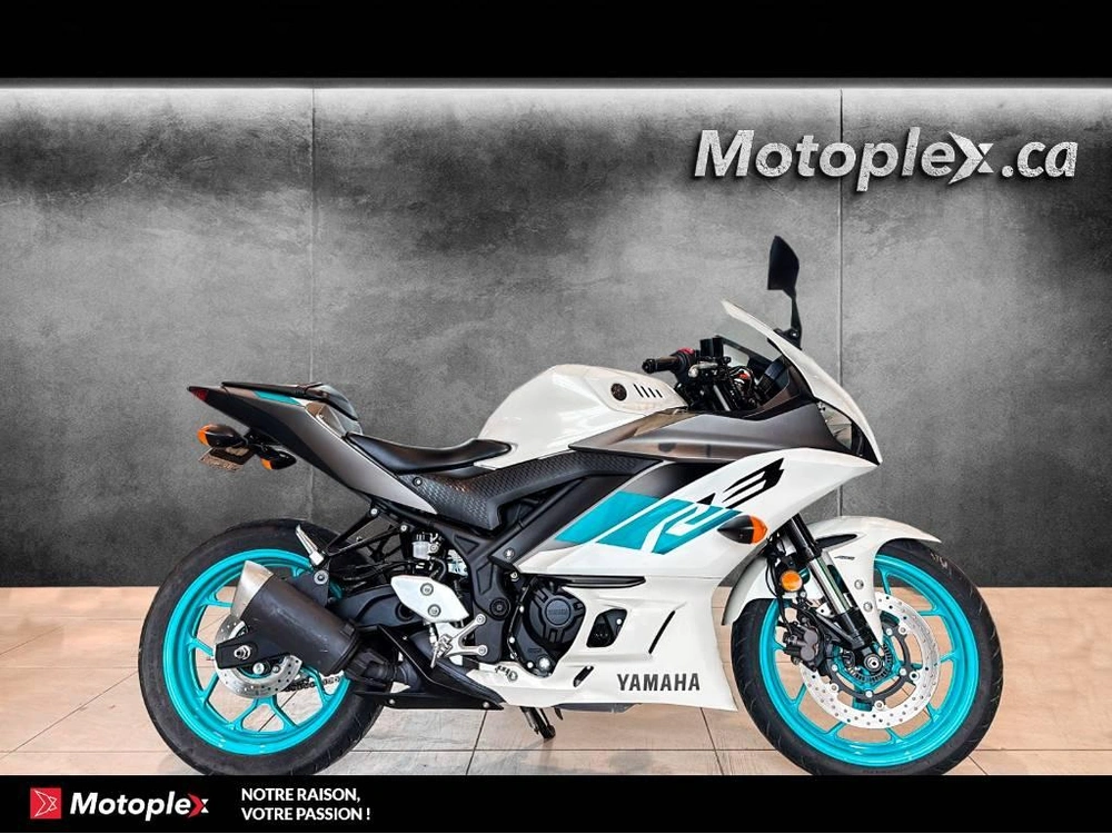 Yamaha Yzf R3 *2943 Km* 2024 alt