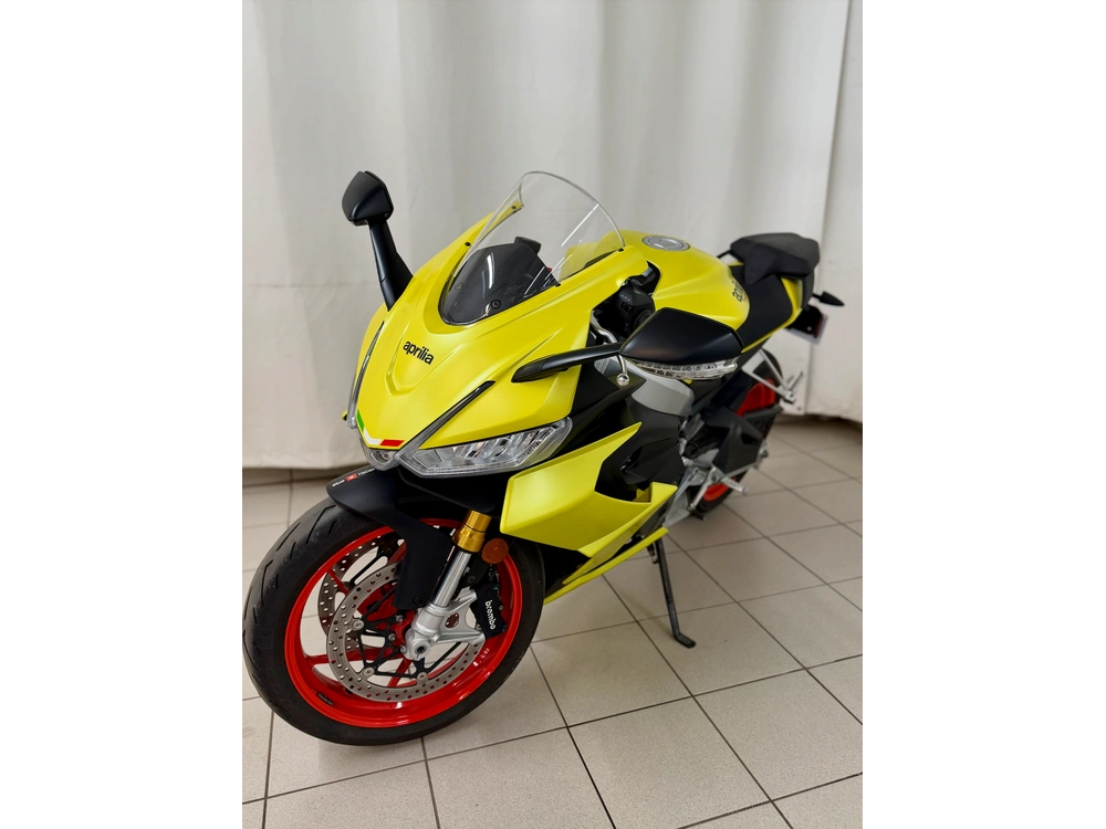 2022 Aprilia Rs 660 alt