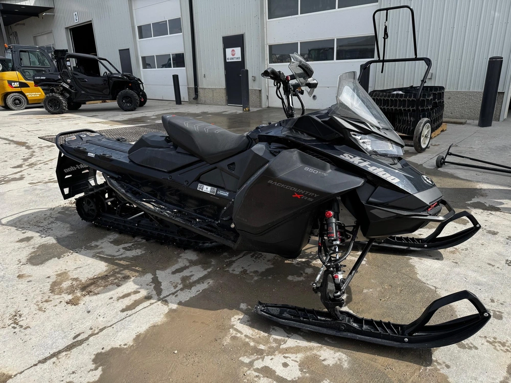 2023 Ski-doo Backcountry 850 Xrs 146x2 alt
