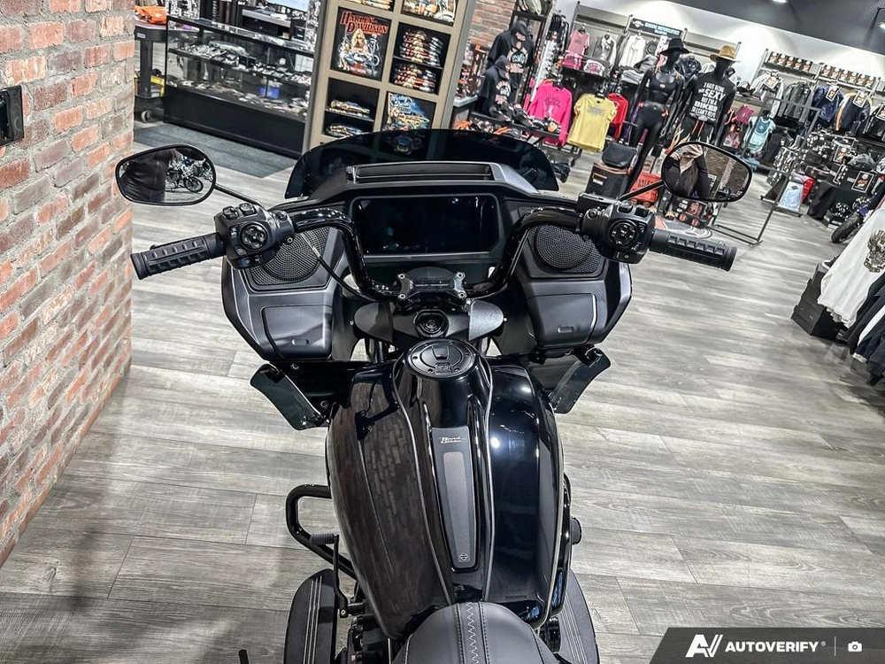 2026 Harley-davidson Road Glide alt