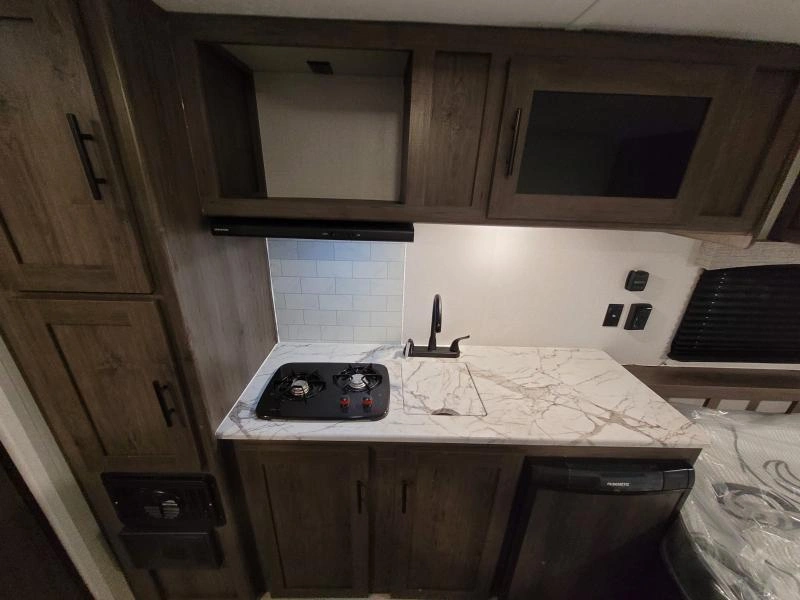 Coachmen Clipper 16fb 2022 alt