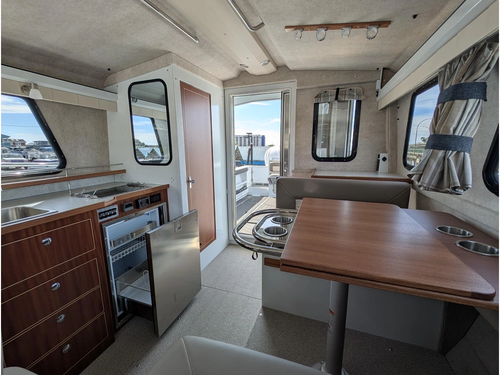 2026 Kingfisher 3425 Gfx alt