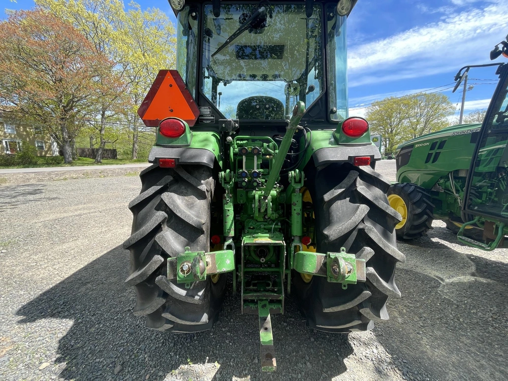 2017 John Deere 5100gn alt