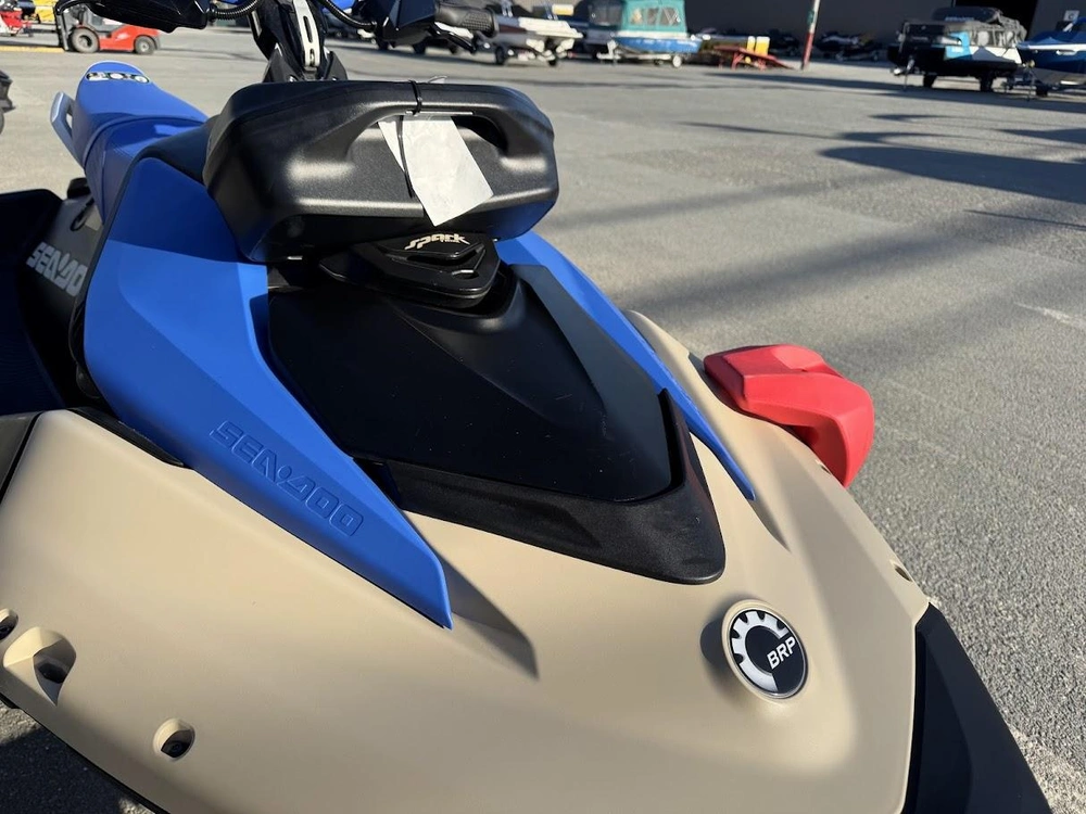 Sea-doo Spark Trixx 3up Audio 2025 alt