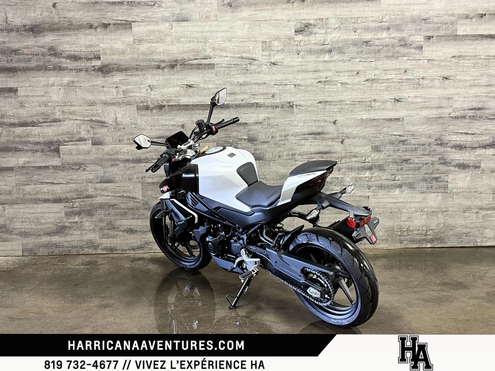 2025 Cfmoto 450nk Blanc alt