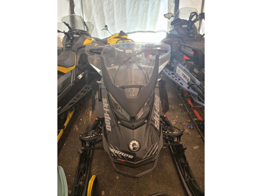 2019 Ski-doo Sm Renegade Xrs 850 Etec-e Ic-q B/b/b 19 850 E-tec® alt