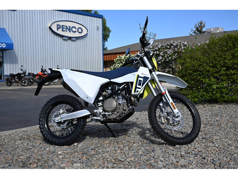 2027 Husqvarna 701 Enduro alt