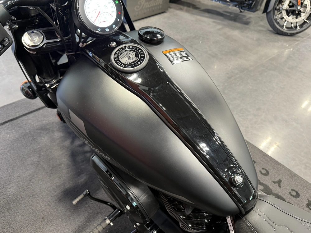 2026 Indian Motorcycle Sport Chief Rt alt