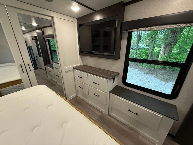 2021 Crossroads Cruiser 3601gk alt