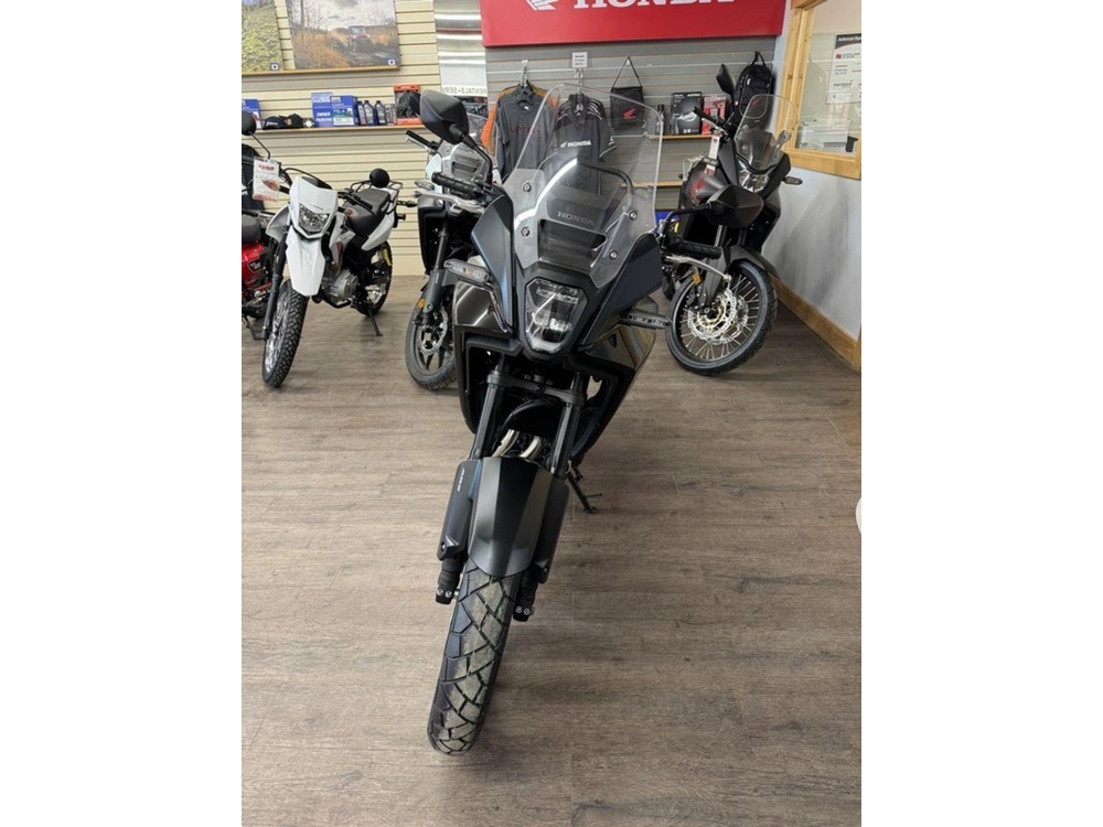 2025 Honda Nx500 alt