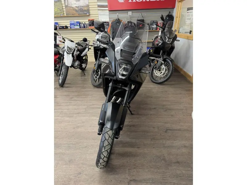 2025 Honda NX500 thumbnail 3