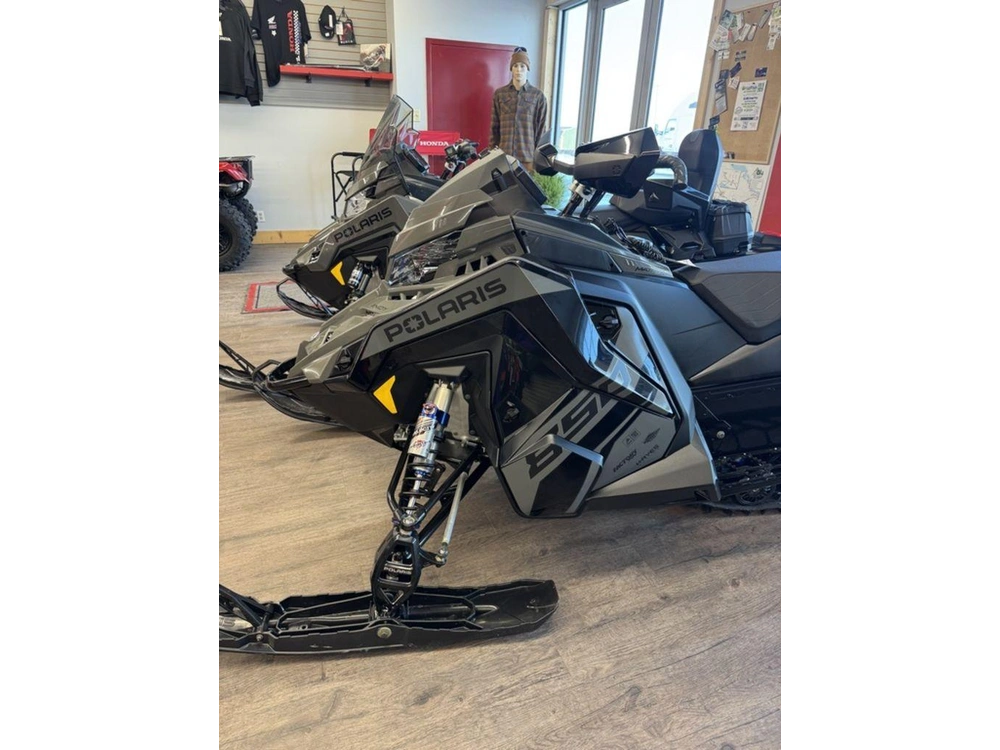 2025 Polaris 850 Indy Xcr 136 Shadow Gray / Gloss Black alt