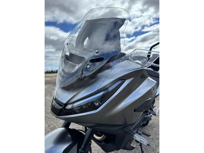 2026 Honda NT1100 thumbnail 15