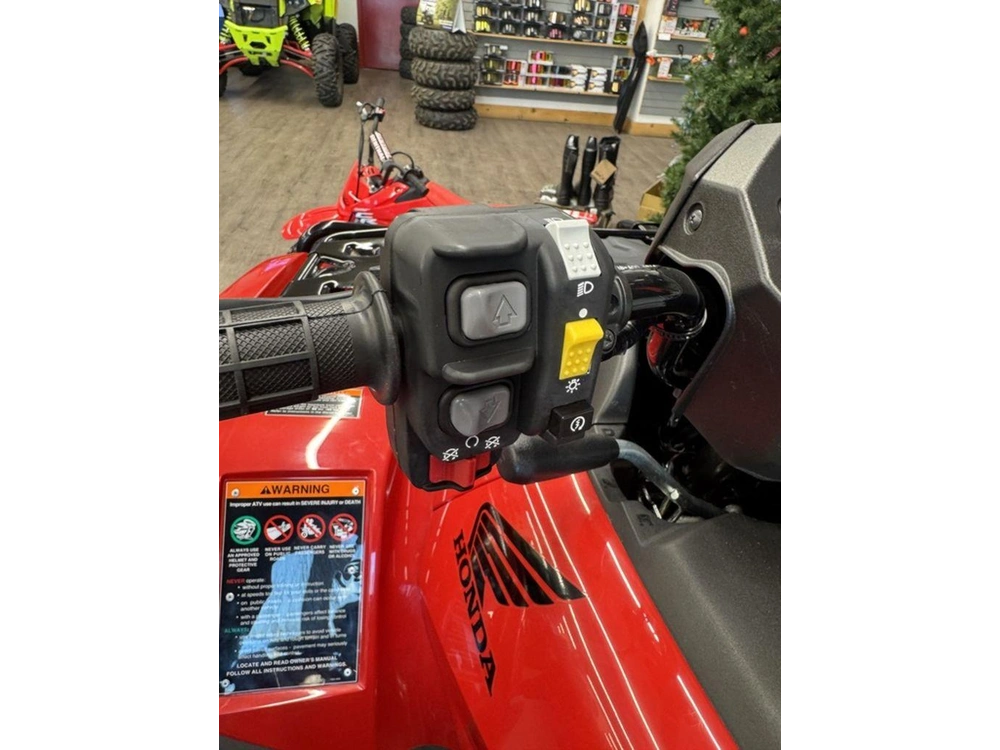 2026 Honda Rubicon 700 alt
