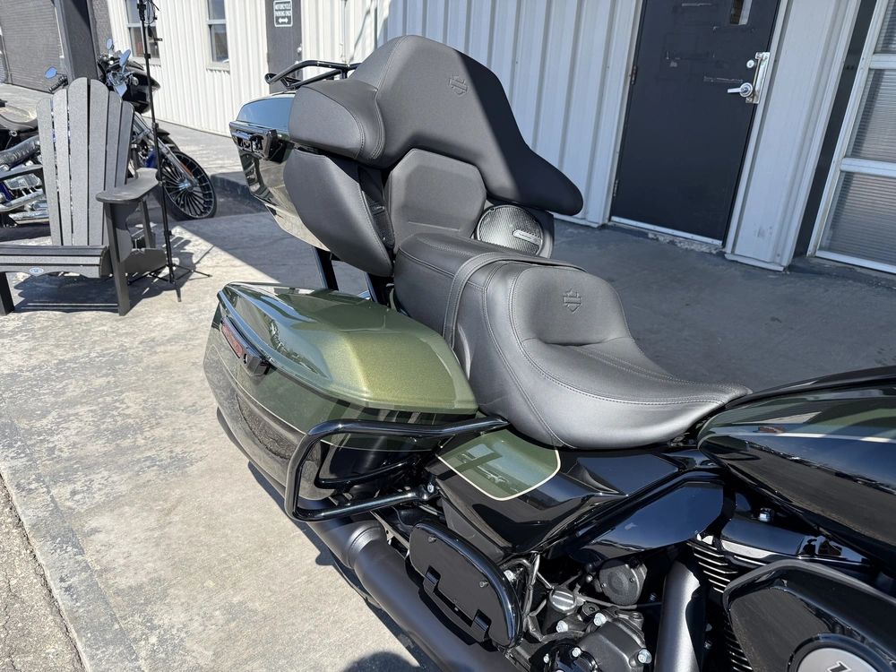 2026 Harley-davidson Street Glide Limited alt