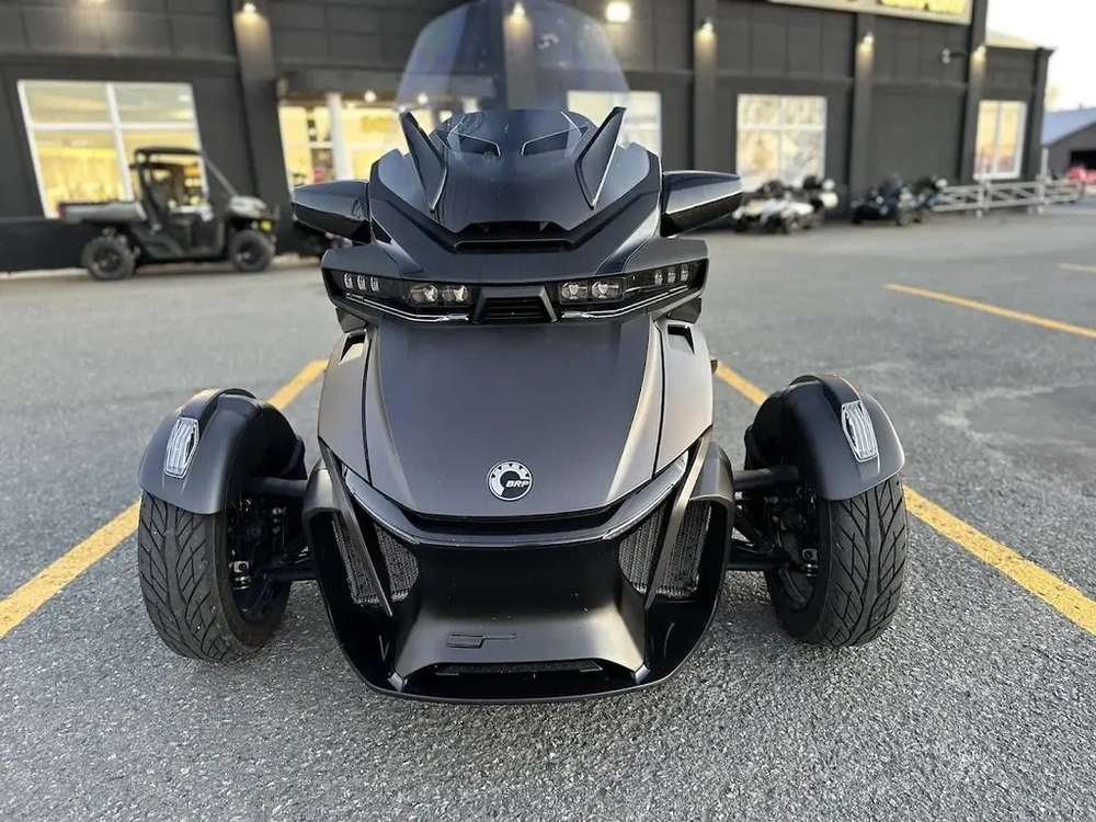 Can-am Rt Limited 2024 alt