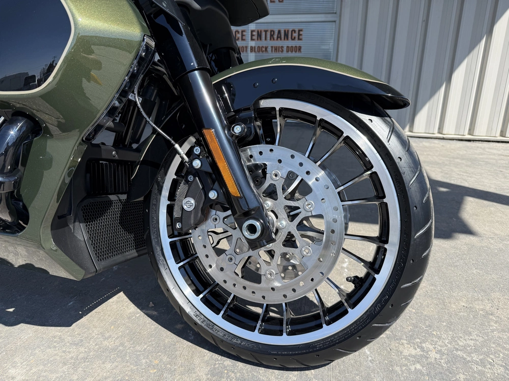 2026 Harley-davidson Street Glide Limited alt